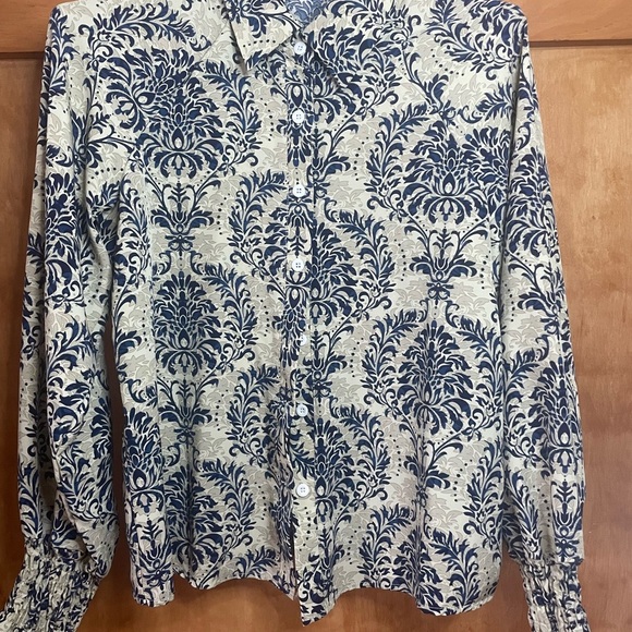 SHEIN Blue and Cream Patterned Button Down Shirt - Picture 2 of 12
